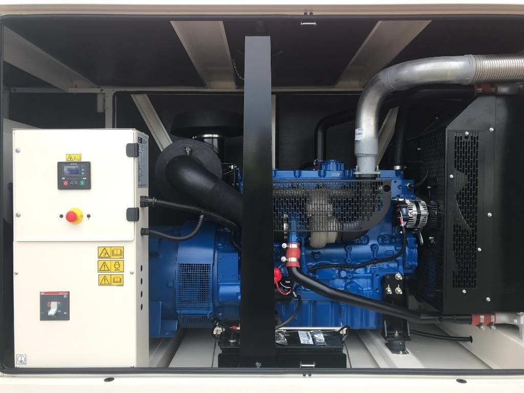 FG Wilson P200-3 - 200 kVA Genset - DPX-16011 - مجموعة المولدات: صور 4 FG Wilson P200-3 - 200 kVA Genset - DPX-16011 - مجموعة المولدات: صور 4
