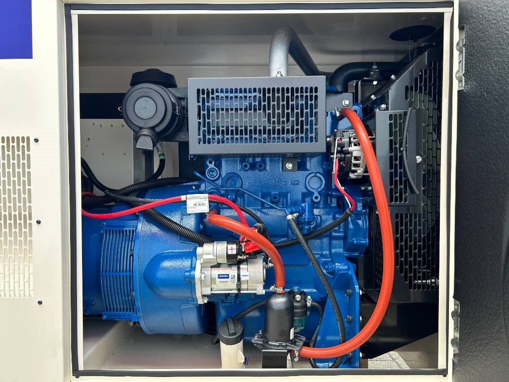 FG Wilson P33-3 - 33 kVA Genset - DPX-16003 - مجموعة المولدات: صور 5 FG Wilson P33-3 - 33 kVA Genset - DPX-16003 - مجموعة المولدات: صور 5