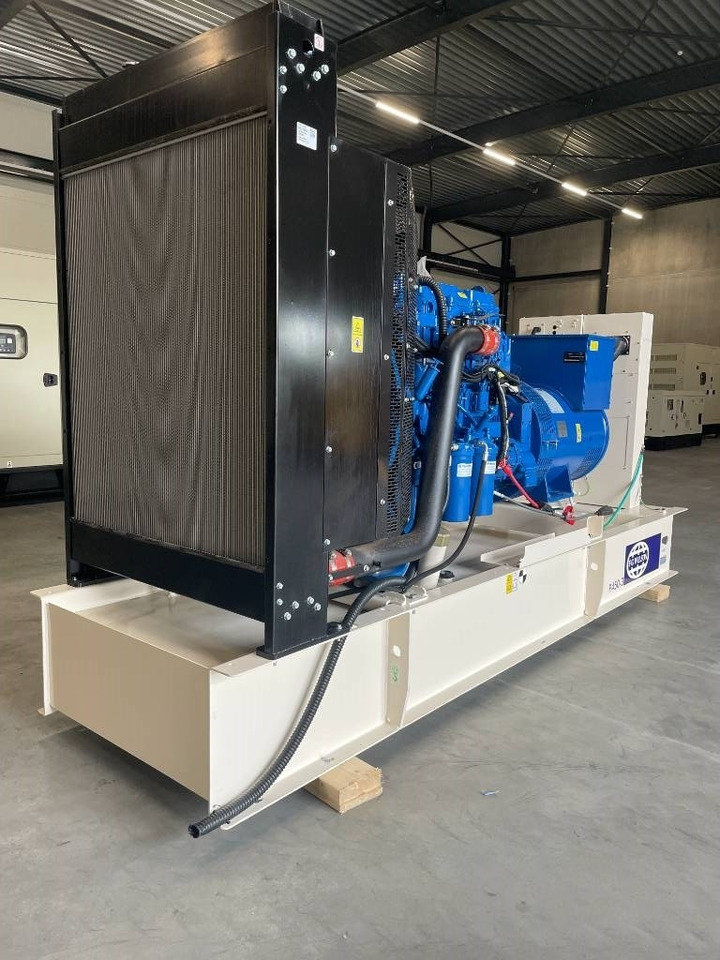 FG Wilson P450-3 - 450 kVA Open Genset - DPX-16018-O - مجموعة المولدات: صور 2 FG Wilson P450-3 - 450 kVA Open Genset - DPX-16018-O - مجموعة المولدات: صور 2