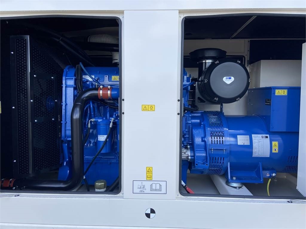 FG Wilson P500-3 - 500 kVA Genset - DPX-16019 - مجموعة المولدات: صور 4 FG Wilson P500-3 - 500 kVA Genset - DPX-16019 - مجموعة المولدات: صور 4
