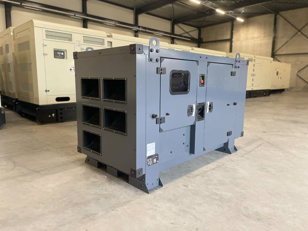 Iveco NEF45SM2 - 88 kVA Generator - DPX-17551 - مجموعة المولدات: صور 2 Iveco NEF45SM2 - 88 kVA Generator - DPX-17551 - مجموعة المولدات: صور 2