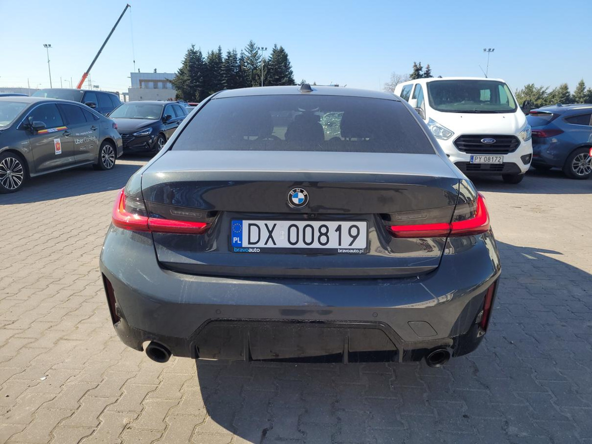 BMW 320 D XDRIVE SEDAN - سيارة: صور 5 BMW 320 D XDRIVE SEDAN - سيارة: صور 5