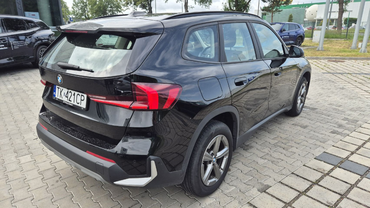 BMW X1 SUV - سيارة دفع رباعي: صور 3 BMW X1 SUV - سيارة دفع رباعي: صور 3