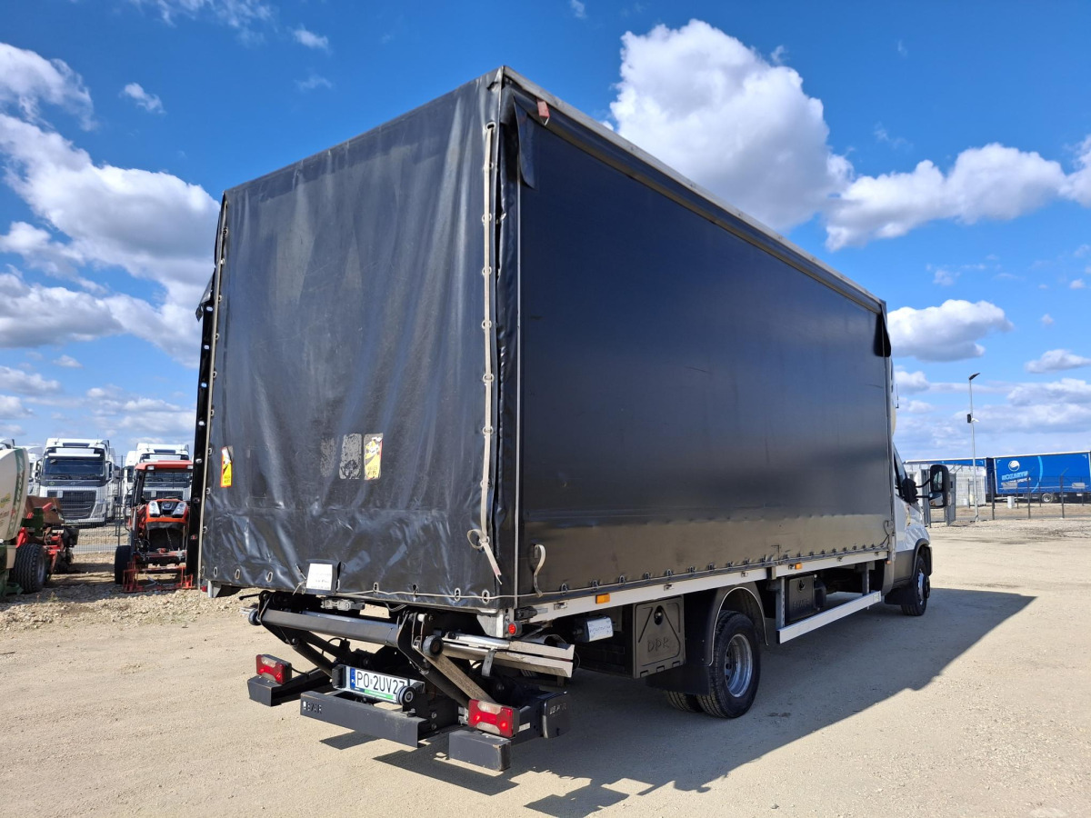 IVECO 70C18 PLANDEKA Z WINDĄ - الشاحنات الصغيرة ستائر: صور 4 IVECO 70C18 PLANDEKA Z WINDĄ - الشاحنات الصغيرة ستائر: صور 4