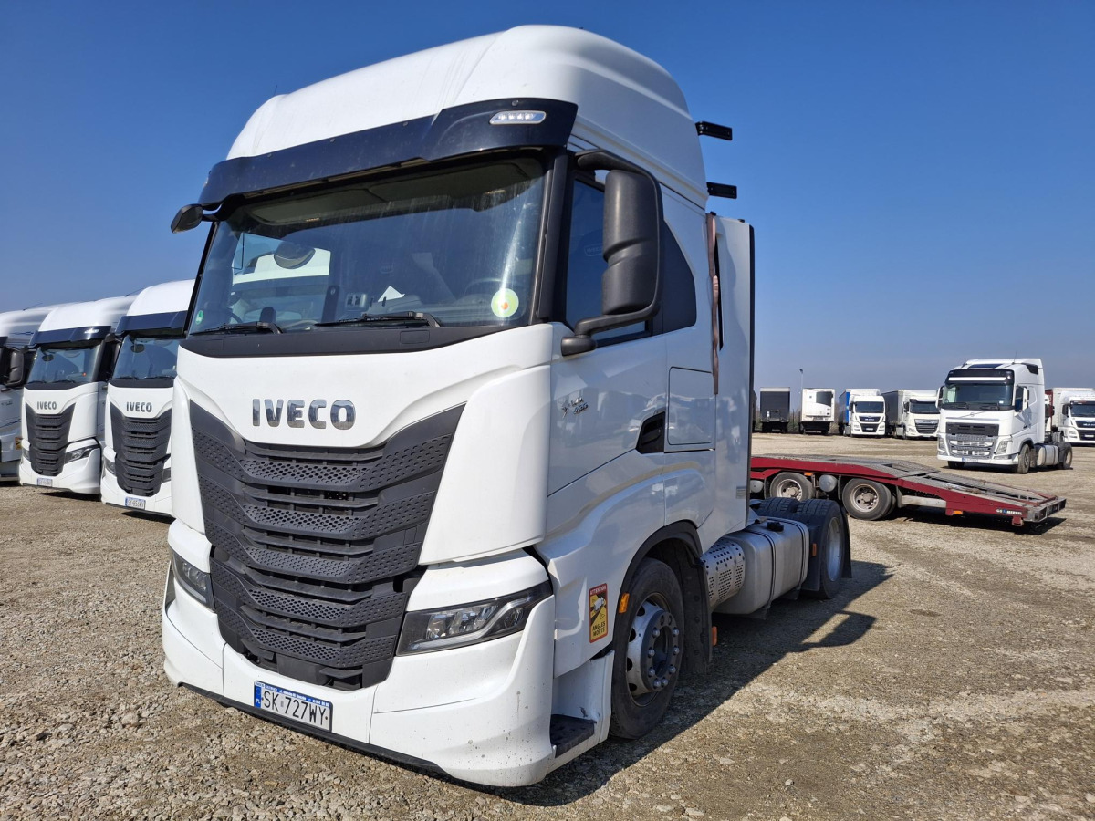IVECO AS440ST/FP LT CIĄGNIK SIODŁOWY - شاحنة جرار: صور 3 IVECO AS440ST/FP LT CIĄGNIK SIODŁOWY - شاحنة جرار: صور 3
