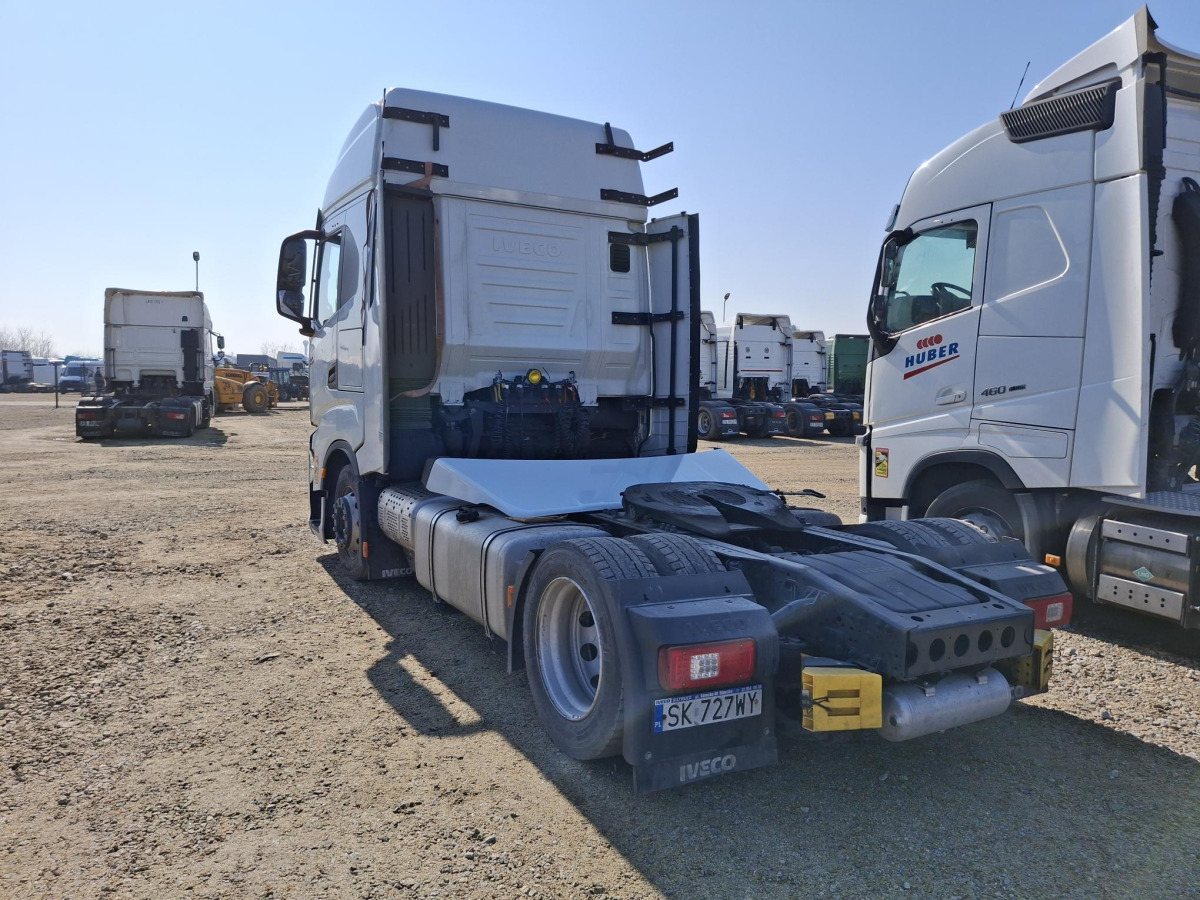 IVECO AS440ST/FP LT CIĄGNIK SIODŁOWY - شاحنة جرار: صور 4 IVECO AS440ST/FP LT CIĄGNIK SIODŁOWY - شاحنة جرار: صور 4