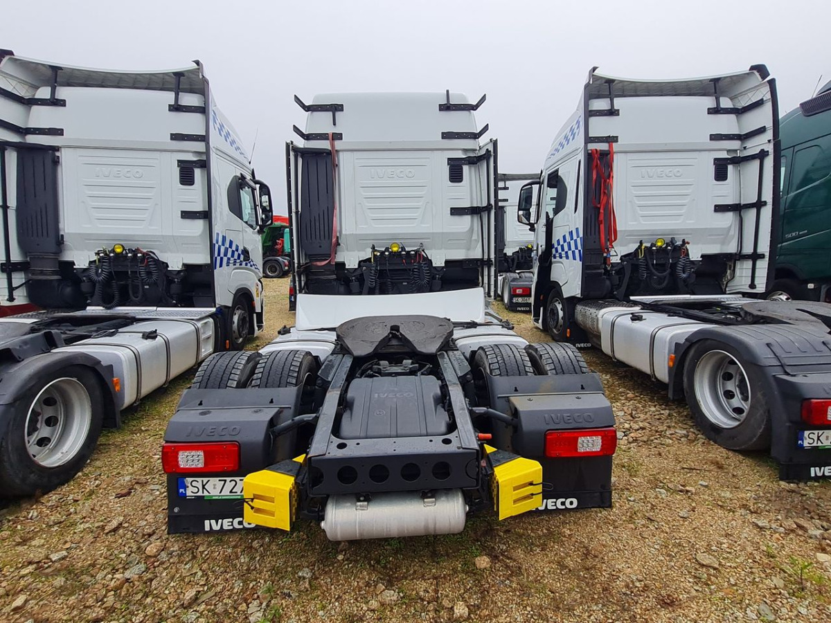 IVECO AS440ST/FP LT CIĄGNIK SIODŁOWY - شاحنة جرار: صور 5 IVECO AS440ST/FP LT CIĄGNIK SIODŁOWY - شاحنة جرار: صور 5