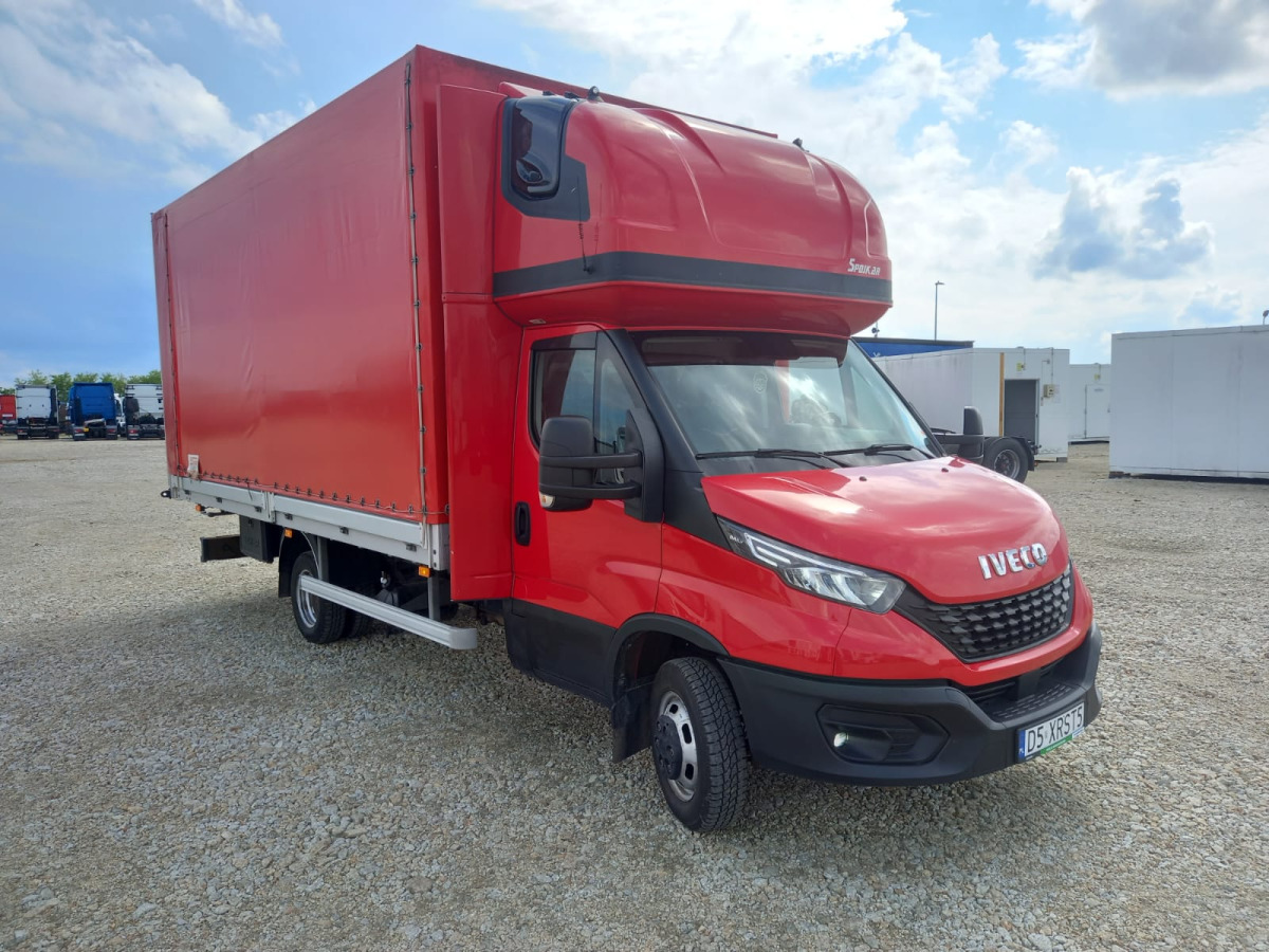 IVECO/JUSAM STANISŁAWJURKOWSKI 50C18/JU06 PLANDEKA - الشاحنات الصغيرة ستائر: صور 1 IVECO/JUSAM STANISŁAWJURKOWSKI 50C18/JU06 PLANDEKA - الشاحنات الصغيرة ستائر: صور 1