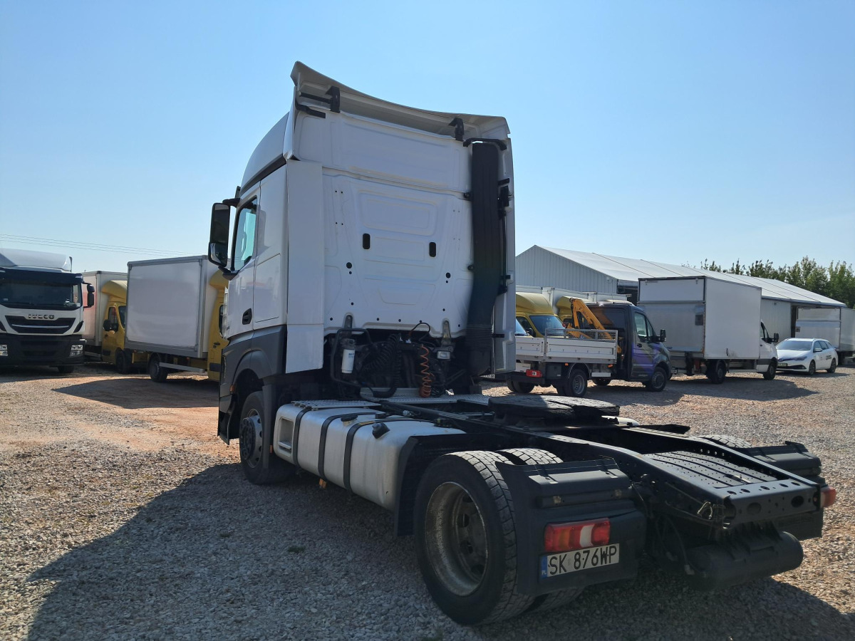 MERCEDES BENZ ACTROS CIĄGNIK SIODŁOWY - شاحنة جرار: صور 4 MERCEDES BENZ ACTROS CIĄGNIK SIODŁOWY - شاحنة جرار: صور 4