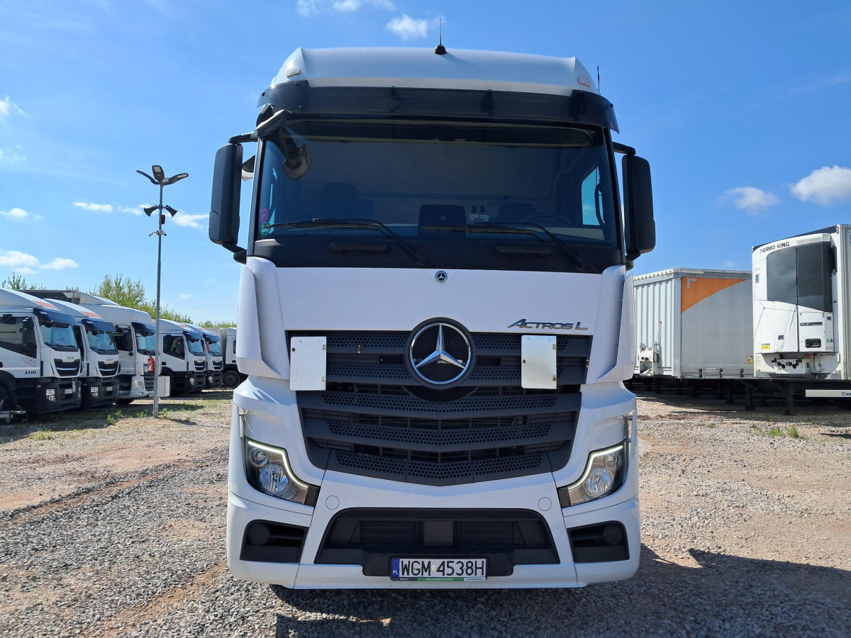 MERCEDES BENZ ACTROS CIĄGNIK SIODŁOWY - شاحنة جرار: صور 2 MERCEDES BENZ ACTROS CIĄGNIK SIODŁOWY - شاحنة جرار: صور 2