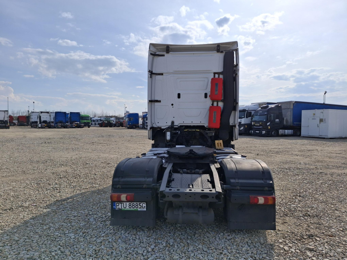 MERCEDES BENZ ACTROS CIĄGNIK SIODŁOWY - شاحنة جرار: صور 4 MERCEDES BENZ ACTROS CIĄGNIK SIODŁOWY - شاحنة جرار: صور 4