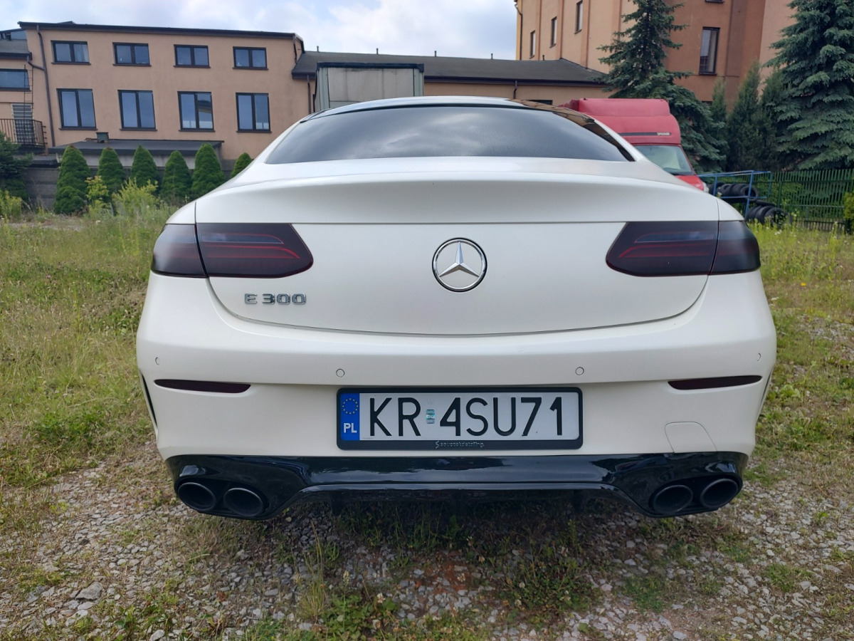 MERCEDES BENZ E KLASA COUPE - سيارة: صور 5 MERCEDES BENZ E KLASA COUPE - سيارة: صور 5