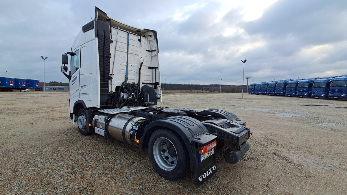VOLVO FH 460 CIĄGNIK SIODŁOWY - شاحنة جرار: صور 5 VOLVO FH 460 CIĄGNIK SIODŁOWY - شاحنة جرار: صور 5