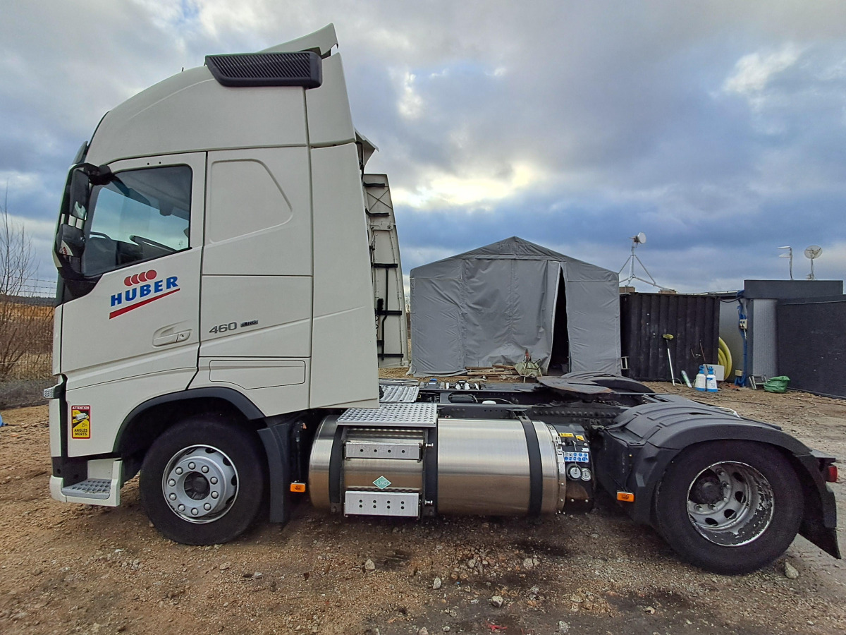 VOLVO FH 460 CIĄGNIK SIODŁOWY - شاحنة جرار: صور 4 VOLVO FH 460 CIĄGNIK SIODŁOWY - شاحنة جرار: صور 4