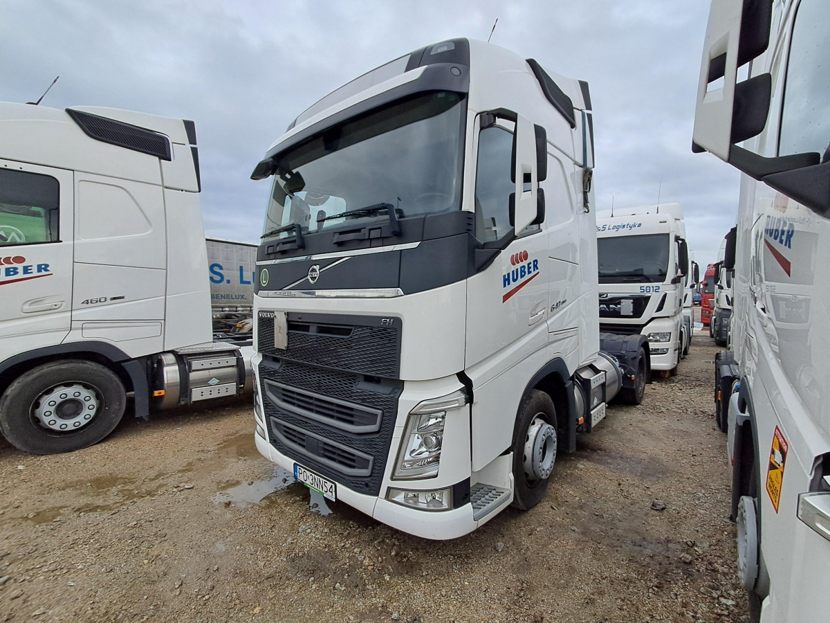 VOLVO FH 460 CIĄGNIK SIODŁOWY - شاحنة جرار: صور 3 VOLVO FH 460 CIĄGNIK SIODŁOWY - شاحنة جرار: صور 3