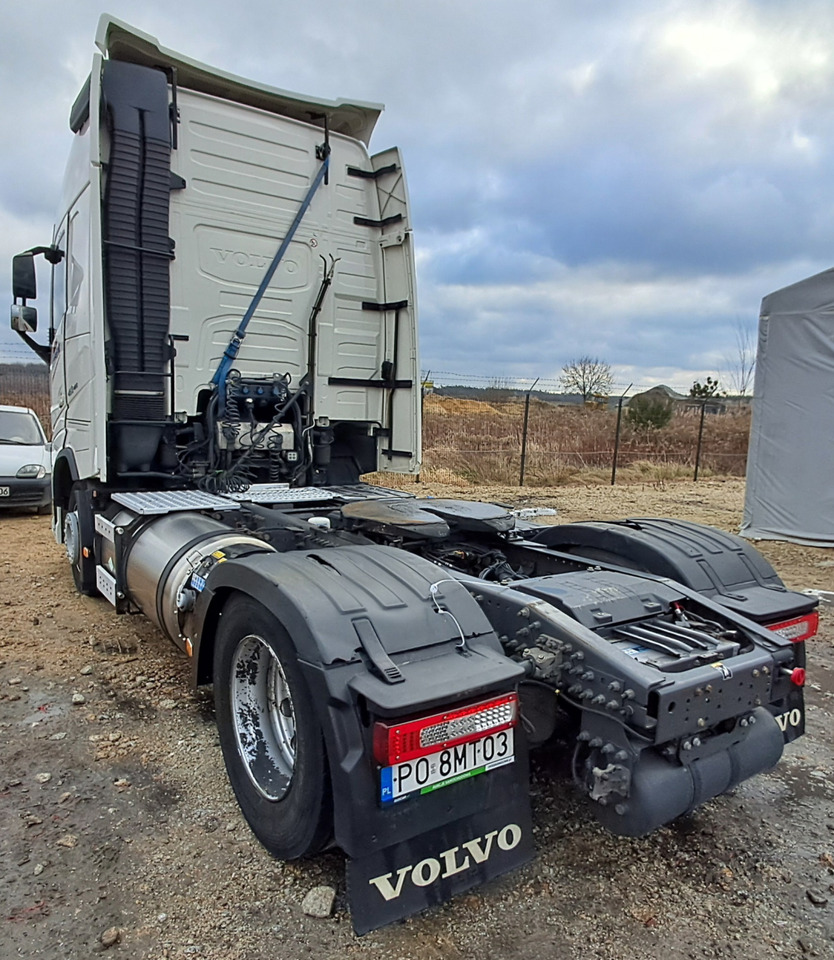 VOLVO FH 460 CIĄGNIK SIODŁOWY - شاحنة جرار: صور 5 VOLVO FH 460 CIĄGNIK SIODŁOWY - شاحنة جرار: صور 5