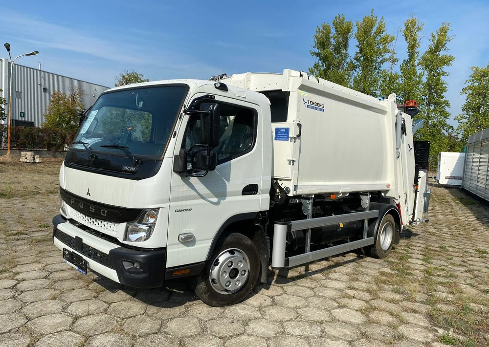 FUSO Canter 9C18 Śmieciarka - شاحنة القمامة: صور 1 FUSO Canter 9C18 Śmieciarka - شاحنة القمامة: صور 1