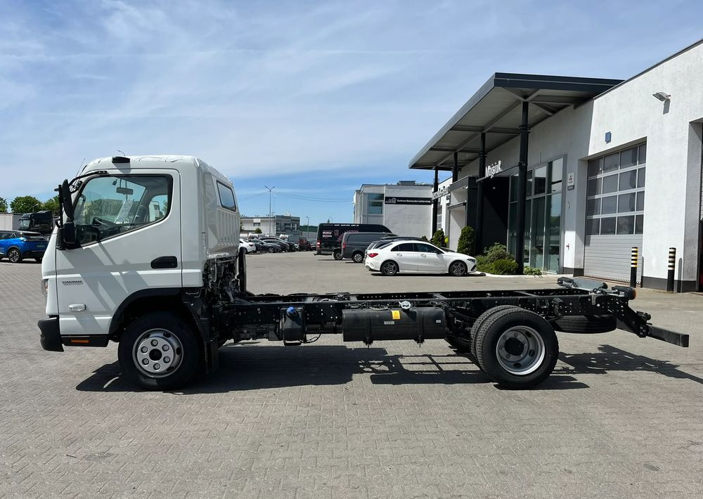 FUSO Canter 9C18 podwozie - الشاسيه شاحنة: صور 4 FUSO Canter 9C18 podwozie - الشاسيه شاحنة: صور 4