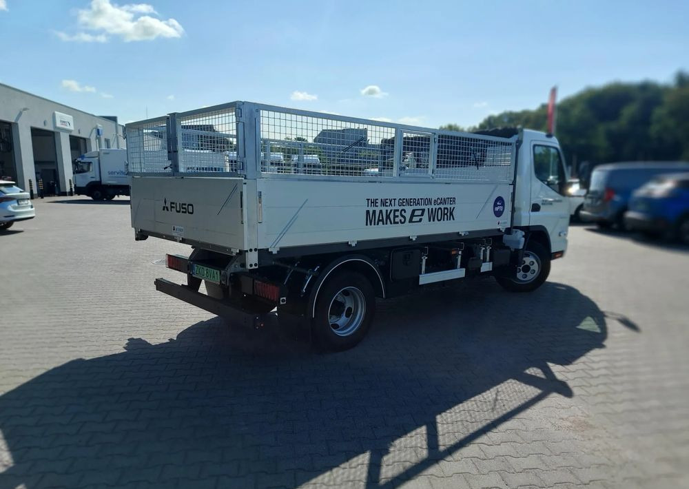 FUSO eCanter 4C15 Wywrotka Selektywna zbiórka - شاحنة القمامة: صور 3 FUSO eCanter 4C15 Wywrotka Selektywna zbiórka - شاحنة القمامة: صور 3