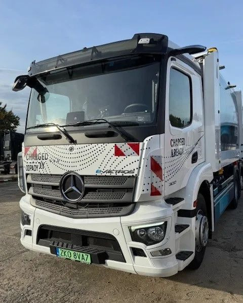 Mercedes-Benz eActros 300 L 6x2 Elektryczna śmieciarka - شاحنة القمامة: صور 5 Mercedes-Benz eActros 300 L 6x2 Elektryczna śmieciarka - شاحنة القمامة: صور 5