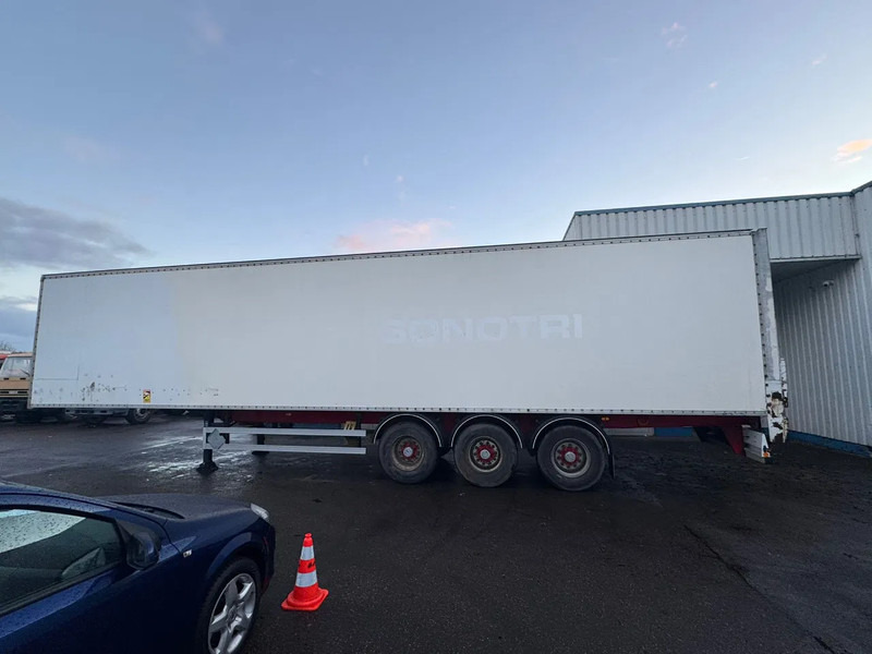 Fruehauf 3 Axle SMB , Box Trailer, Spring Suspension - بصندوق مغلق نصف مقطورة: صور 2 Fruehauf 3 Axle SMB , Box Trailer, Spring Suspension - بصندوق مغلق نصف مقطورة: صور 2