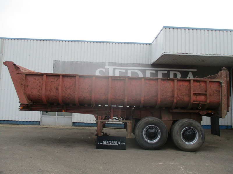 Fruehauf D33C , 2 axle , Steel tipper trailer , Drum Brakes , Spring suspension - قلابة نصف مقطورة: صور 2 Fruehauf D33C , 2 axle , Steel tipper trailer , Drum Brakes , Spring suspension - قلابة نصف مقطورة: صور 2