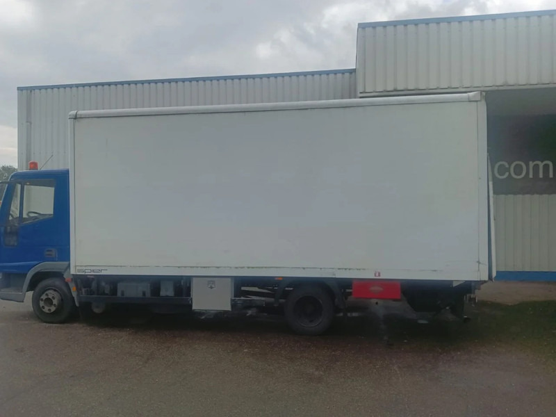 Iveco EuroCargo 180 Eurocargo 75E180 , Spring Suspension , Closed box , Tailgate - بصندوق مغلق شاحنة: صور 2 Iveco EuroCargo 180 Eurocargo 75E180 , Spring Suspension , Closed box , Tailgate - بصندوق مغلق شاحنة: صور 2