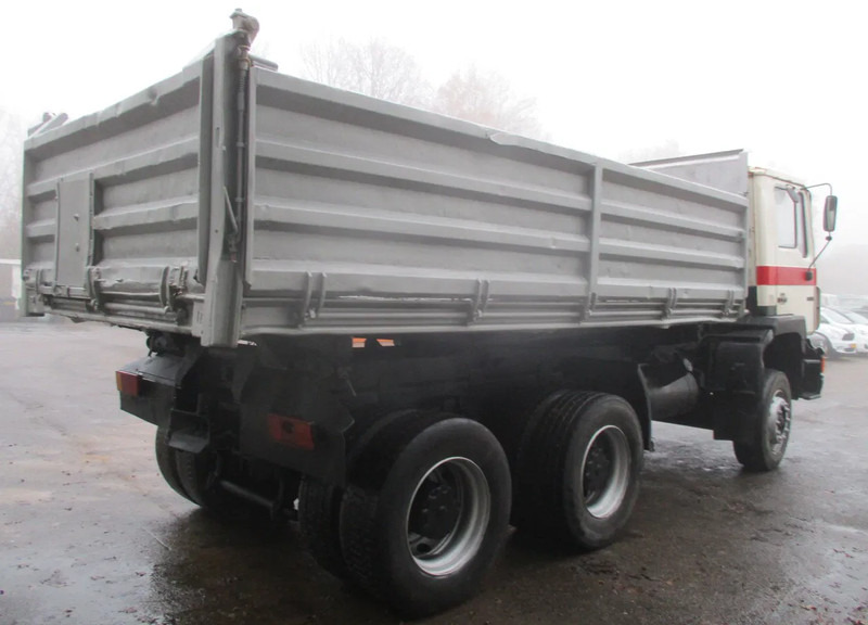 MAN 26 322 ZF Manual , 6x4 , 3 way tipper , Spring suspension - قلابات: صور 3 MAN 26 322 ZF Manual , 6x4 , 3 way tipper , Spring suspension - قلابات: صور 3