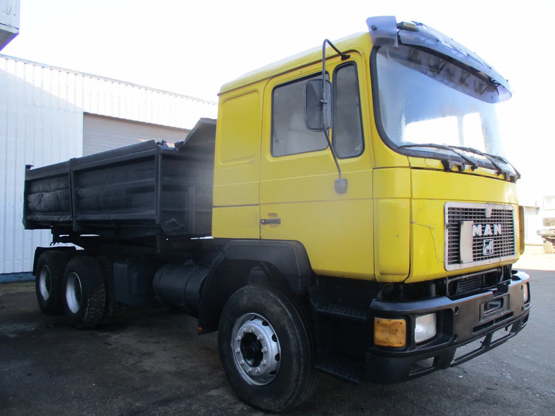 MAN 26.402 6x4 , ZF Manual , Retarder , 3 Way tipper , Spring suspension - قلابات: صور 4 MAN 26.402 6x4 , ZF Manual , Retarder , 3 Way tipper , Spring suspension - قلابات: صور 4