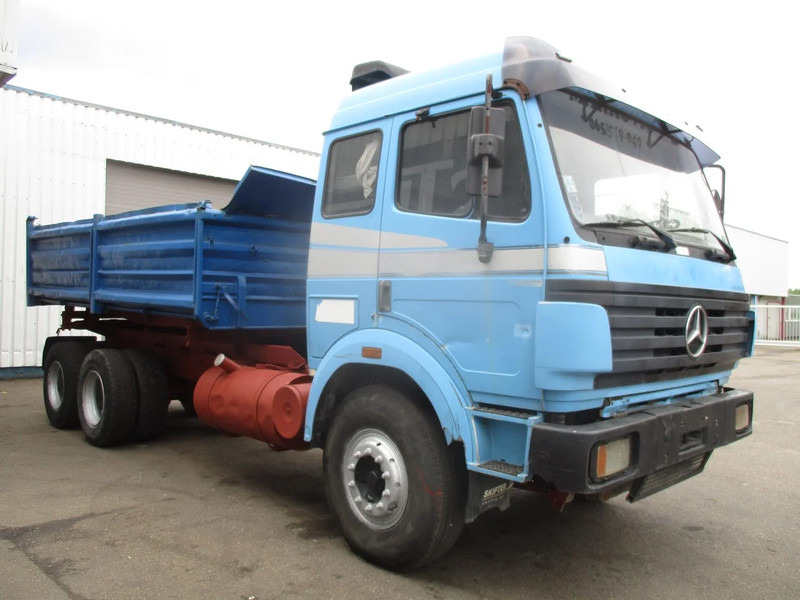 Mercedes-Benz 2544 SK , 6x4 , V8 Bi-Turbo , 3 Way tipper , Spring suspension - قلابات: صور 4 Mercedes-Benz 2544 SK , 6x4 , V8 Bi-Turbo , 3 Way tipper , Spring suspension - قلابات: صور 4