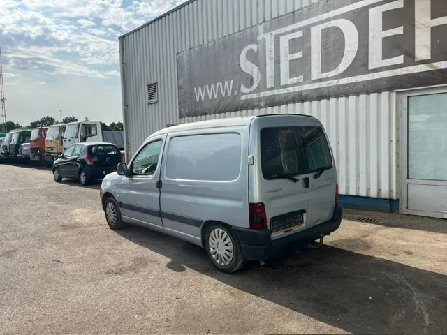 Peugeot Partner 1.9 D , Airco , Belgium Regestration - فان المدمجة: صور 5 Peugeot Partner 1.9 D , Airco , Belgium Regestration - فان المدمجة: صور 5