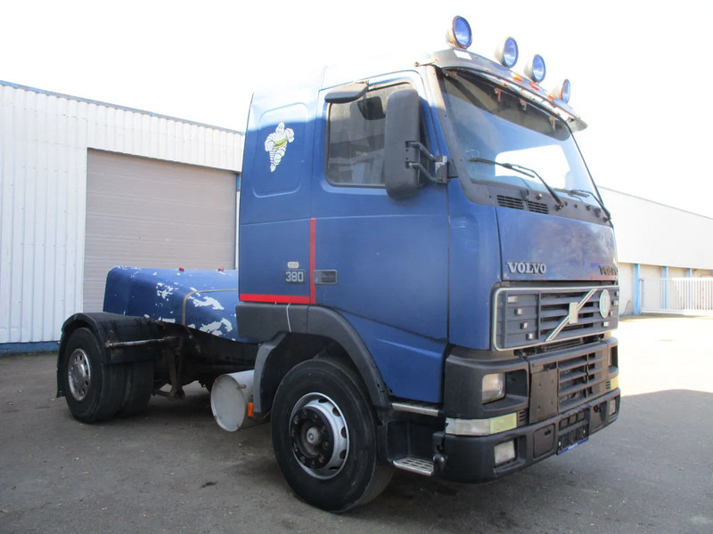 Volvo FH 12 380, Manual , Airco - شاحنة جرار: صور 4 Volvo FH 12 380, Manual , Airco - شاحنة جرار: صور 4