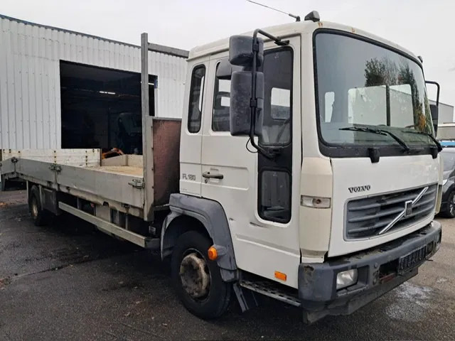Volvo FL6-07 , Plateau / Car Transporter, Spring Suspension - شاحنة نقل سيارات شاحنة: صور 4 Volvo FL6-07 , Plateau / Car Transporter, Spring Suspension - شاحنة نقل سيارات شاحنة: صور 4