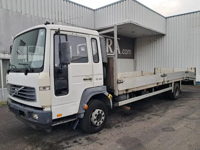 Volvo FL6-07 , Plateau / Car Transporter, Spring Suspension - شاحنة نقل سيارات شاحنة: صور 1 Volvo FL6-07 , Plateau / Car Transporter, Spring Suspension - شاحنة نقل سيارات شاحنة: صور 1