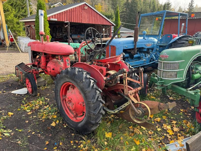 1939 Farmall A - Enplogs rad traktor. - جرار: صور 3 1939 Farmall A - Enplogs rad traktor. - جرار: صور 3