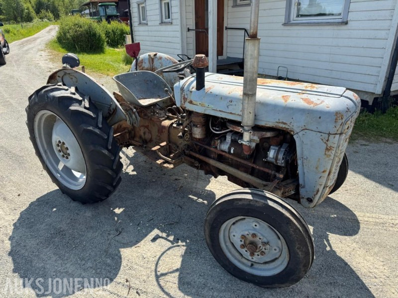 1959 Ferguson 35 Gullfisk - جرار: صور 4 1959 Ferguson 35 Gullfisk - جرار: صور 4