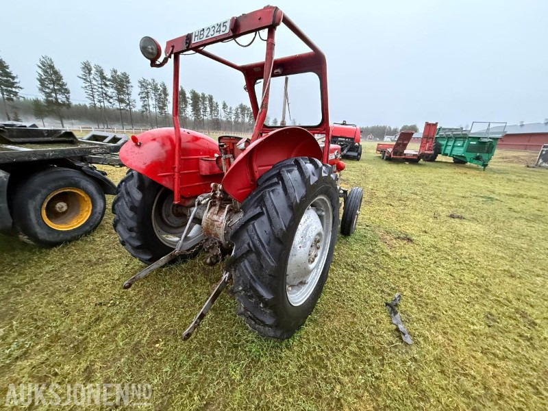 1971 Massey Ferguson 135 - جرار: صور 5 1971 Massey Ferguson 135 - جرار: صور 5