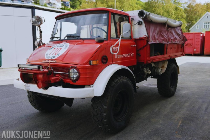 1977 Mercedes-Benz Unimog Brannbil - المطافئ: صور 1 1977 Mercedes-Benz Unimog Brannbil - المطافئ: صور 1