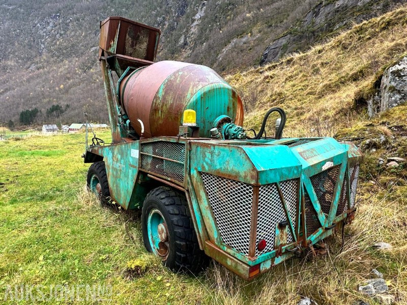 1984 Mariner 35 Betongblander Deleobjekt - معدات البناء: صور 3 1984 Mariner 35 Betongblander Deleobjekt - معدات البناء: صور 3