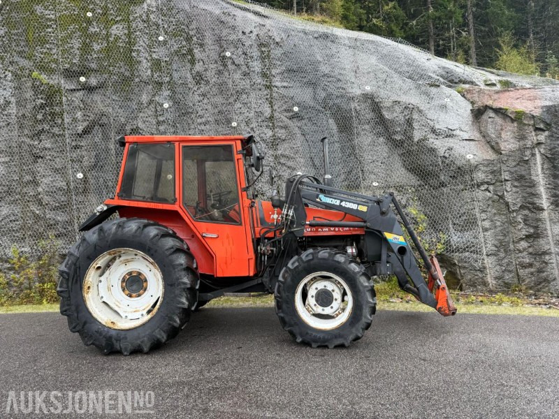 1984 Volvo BM Valmet 4x4 705 Turbo m/Quicke 4300 laster – solid og driftssikker traktor - جرار: صور 2 1984 Volvo BM Valmet 4x4 705 Turbo m/Quicke 4300 laster – solid og driftssikker traktor - جرار: صور 2