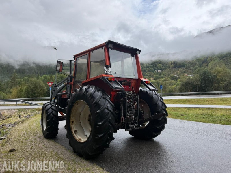 1984 Volvo BM Valmet 4x4 705 Turbo m/Quicke 4300 laster – solid og driftssikker traktor - جرار: صور 5 1984 Volvo BM Valmet 4x4 705 Turbo m/Quicke 4300 laster – solid og driftssikker traktor - جرار: صور 5