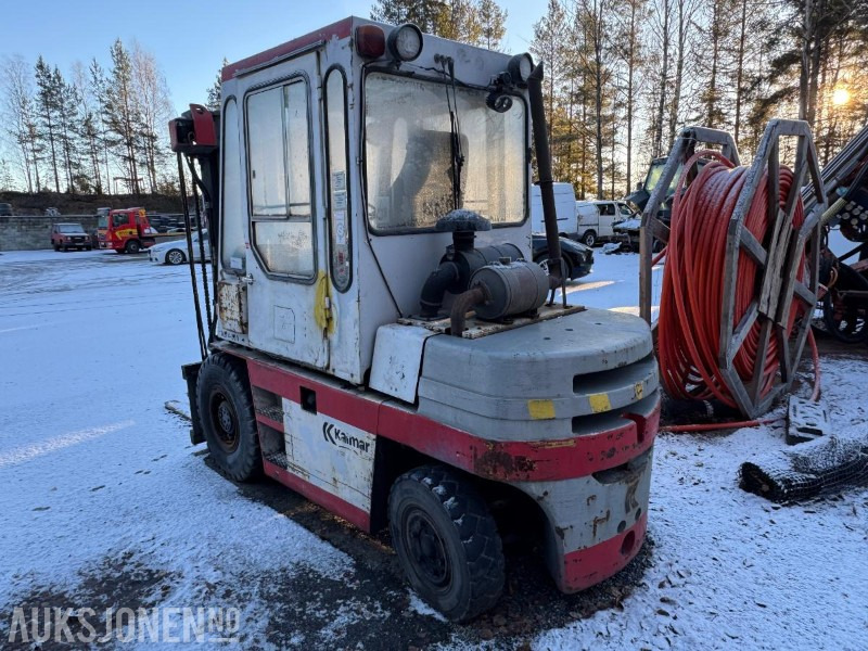 1990 Kalmar DB 4-500 motvektstruck - معدات المناولة: صور 3 1990 Kalmar DB 4-500 motvektstruck - معدات المناولة: صور 3