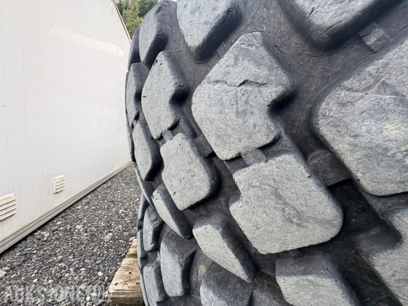 1995 Volvo Komplette hjulsett 17.5R25 for hjullaster - ملحقات - آلات البناء: صور 2 1995 Volvo Komplette hjulsett 17.5R25 for hjullaster - ملحقات - آلات البناء: صور 2