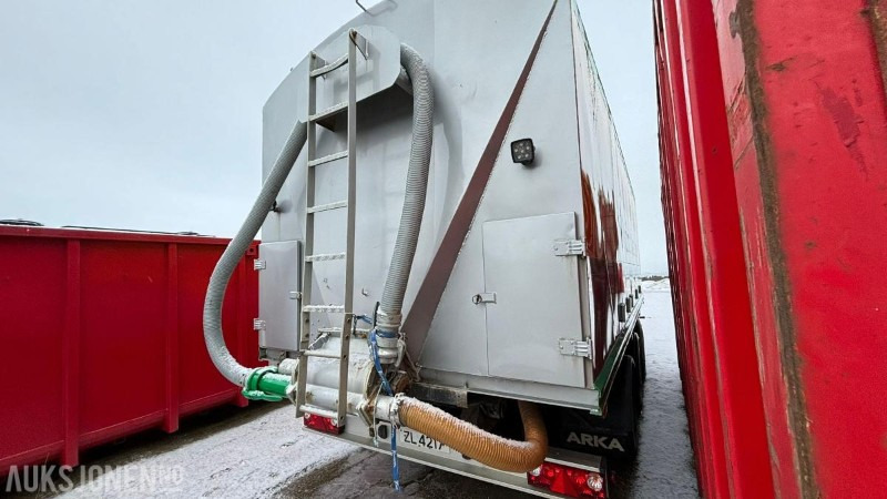 1996 ATKA RSP 24 trippelkjerre med Hillevåg tipp bulktank 6 kammers - مقطورة صهريج: صور 4 1996 ATKA RSP 24 trippelkjerre med Hillevåg tipp bulktank 6 kammers - مقطورة صهريج: صور 4