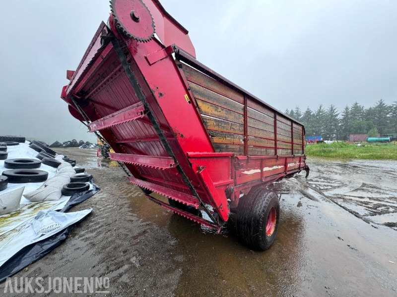 1996 JF AV 4900 N - Avlesservogn med spreder - الآلات والماكينات الزراعية: صور 4 1996 JF AV 4900 N - Avlesservogn med spreder - الآلات والماكينات الزراعية: صور 4