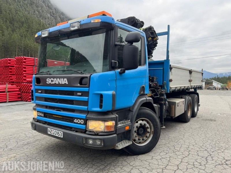 1997 Scania P124 400 kranbil med 3-veis tipp og klype - شاحنة كرين: صور 2 1997 Scania P124 400 kranbil med 3-veis tipp og klype - شاحنة كرين: صور 2