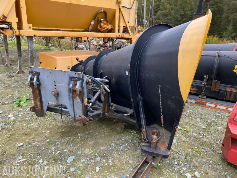 1998 Gmill Frontplog / Vinterplog - ملحقات - آلات البناء: صور 2 1998 Gmill Frontplog / Vinterplog - ملحقات - آلات البناء: صور 2