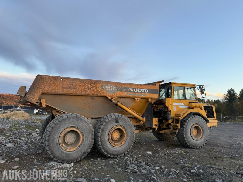 1998 Volvo Dumper A25C - قلابة شاحنة: صور 5 1998 Volvo Dumper A25C - قلابة شاحنة: صور 5