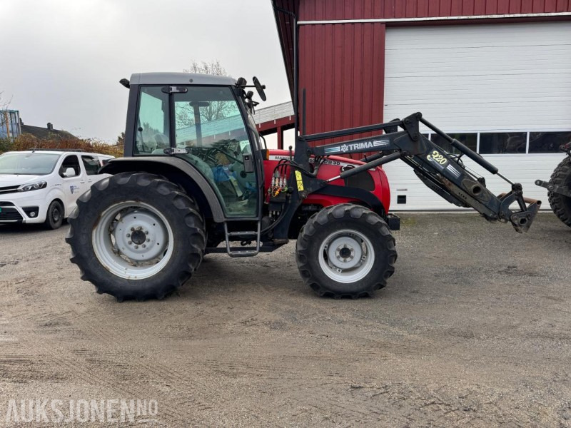 2001 Massey Ferguson 2230-4 m/Trima 320 Professional laster, 1171 timer, servicehistorikk, fremstår som godt vedlikeholdt - جرار: صور 3 2001 Massey Ferguson 2230-4 m/Trima 320 Professional laster, 1171 timer, servicehistorikk, fremstår som godt vedlikeholdt - جرار: صور 3