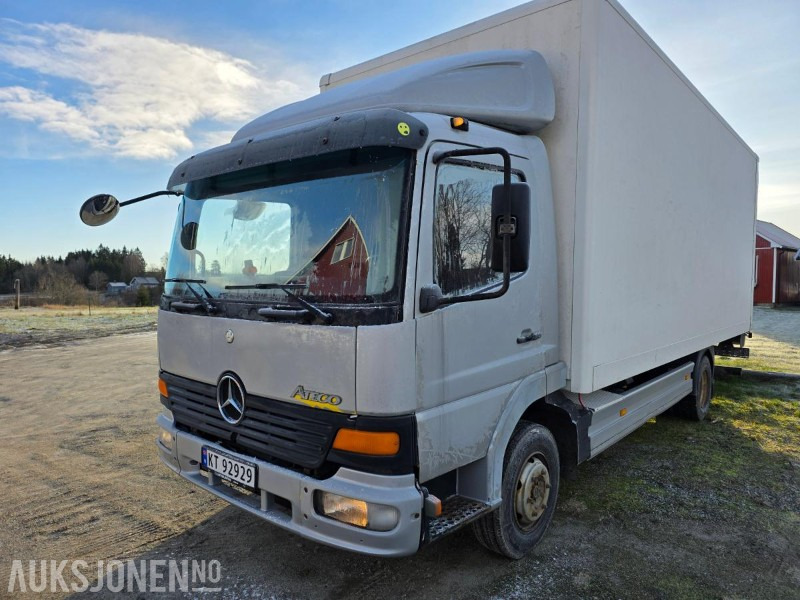2001 Mercedes-Benz 817L/42 ATEGO SKAPBIL 36m³ MED LASTELEM - بصندوق مغلق شاحنة: صور 1 2001 Mercedes-Benz 817L/42 ATEGO SKAPBIL 36m³ MED LASTELEM - بصندوق مغلق شاحنة: صور 1
